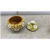 Image 9 : Assorted Decorative serving Platters and Bowls, Including Blue Willow, Fruit, Floral