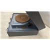 Image 9 : Waters Conley Melodie Portable Wind-Up Phonograph, Crank, and Assorted 78 RPM Records