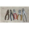 Image 8 : Toolbox with Crescent Wrenches, Pliers, Snips and Vise Grips