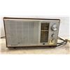 Image 5 : Vintage Radios: Zenith Clock Radio, Geneva MTA-16 AM/FM Table Radio, and RCA RZC 225Y AM/FM Radio