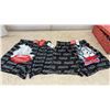 Image 10 : Coca-Cola Collectibles: 2 Insulated Lunch Bags, Hat, Box, 2 Purses, Suitcase, and 3 Pairs of