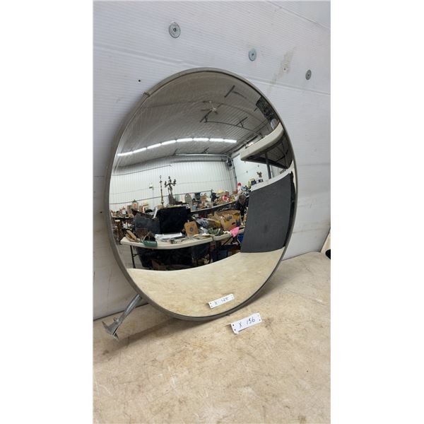 Convex Security Mirror with Mounting Arm and Bracket, 27” Diameter