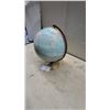 Image 4 : Globemaster Terrestrial Globe with Light-Colored Base and Metal Meridian