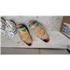 Image 2 : 2 Pairs Dutch Wooden Clogs, Miniature Wooden Clog, and Thermometer