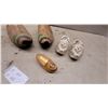 Image 4 : 2 Pairs Dutch Wooden Clogs, Miniature Wooden Clog, and Thermometer