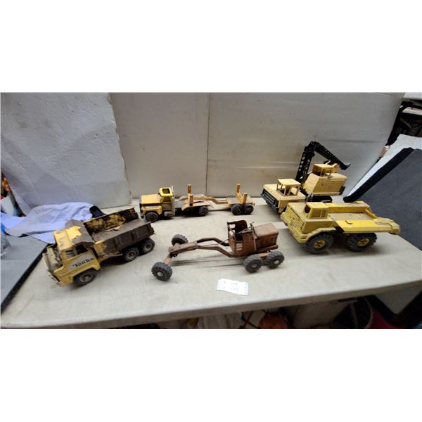 Vintage Tonka Metal Construction Toy Vehicles Including Dump Truck, Forklift, Loader
