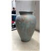 Image 8 : 2 Faux Grass in Pots, 2 Vases, Tallest Plant 43”