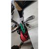 Image 5 : Wilson 1200 LT and Waterford Golf Club Set with Irons in Red Bag with Green Dividers