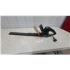 Image 1 : Yardworks Electric Hedge Trimmer with Loop Handle and Protective Shield