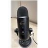 Image 4 : Blue Yeti USB Microphone, Bushnell PowerView 8 × 21 Binoculars, Debonair Binoculars