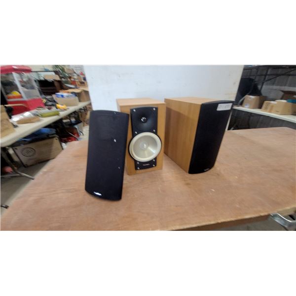 Paradigm Atom v.2 Bookshelf Speakers with Matching Center Channel Speaker