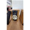 Image 3 : Paradigm Atom v.2 Bookshelf Speakers with Matching Center Channel Speaker
