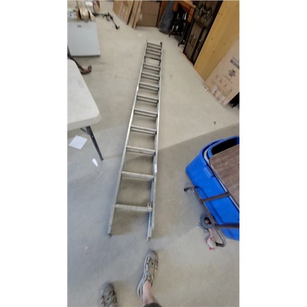 Aluminum Two-Section Extension Ladder 20 '