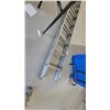 Image 2 : Aluminum Two-Section Extension Ladder 20 '