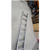 Image 4 : Aluminum Two-Section Extension Ladder 20 '