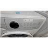 Image 2 : Electrolux LuxCare Wash Front-Load Washing Machine