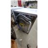Image 6 : Electrolux LuxCare Wash Front-Load Washing Machine