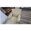 Image 4 : Light Green Upholstered Chaise Lounge with Leaf Pattern and Dark Wood Legs