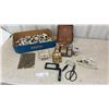 Image 1 : Vintage Sewing Lot: Buttons, Singer 27K and 28K Manual, Grooming Kit, Shears, Magnifier
