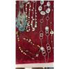 Image 5 : Assorted Fashion Jewelry Lot: Beaded Necklaces, Chain Pendants, and Dangle Earrings