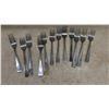Image 2 : Assorted Flatware Set with Blue Case: 10 Forks, 10 Knives, 19 Spoons
