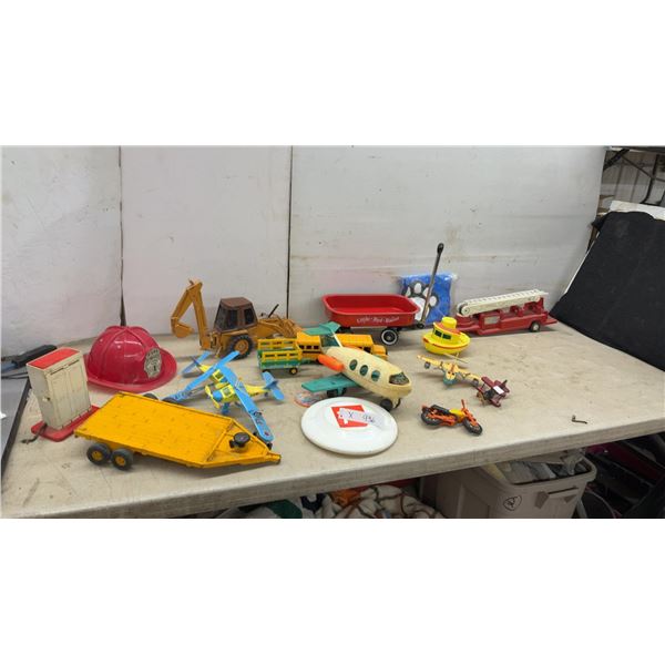 Vintage Toy Lot: Tonka Fire Truck, Little Red Racer Wagon, Airplanes