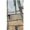 Image 5 : 6ft Aluminum Step Ladder with Tool Tray
