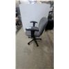 Image 2 : Grey Fabric Office Task Chair with Black T-Arms and Five-Star Caster Base