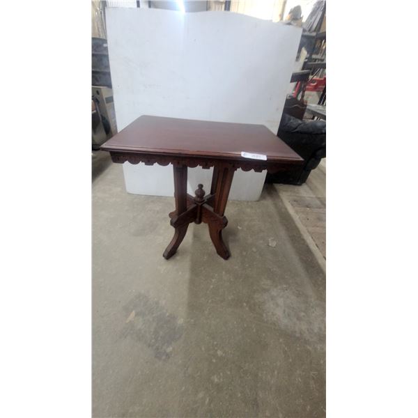 Victorian Eastlake Style Carved Parlor Table with Turned Finial and Splayed Legs 20”×27”×28”