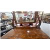 Image 4 : Antique Quarter-Sawn Oak 5-Drawer Highboy Dresser with Carved Mirror