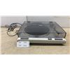 Image 1 : Pioneer PL-640 Quartz-Direct Drive Auto-Return Stereo Turntable and RCA Cables