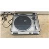 Image 2 : Pioneer PL-640 Quartz-Direct Drive Auto-Return Stereo Turntable and RCA Cables