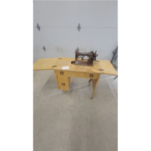 Vintage Domestic Rotary Triple Stitch Sewing Machine in Wooden Cabinet With Drawers, circa 1940s