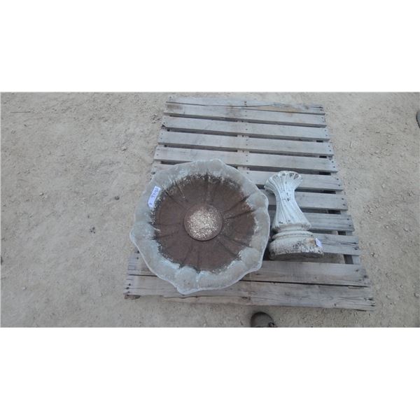 Concrete Two-Piece Garden Bird Bath with Fluted Bowl and Pedestal Base