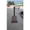 Image 1 : Vintage Industrial Portable Platform Beam Scale with Sliding Weight and Counterweight