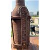 Image 5 : Vintage Service Station Equipment Co. Ltd. Fuel Tank and Hand Pump 29 × 13 × 58