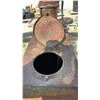 Image 6 : Vintage Service Station Equipment Co. Ltd. Fuel Tank and Hand Pump 29 × 13 × 58