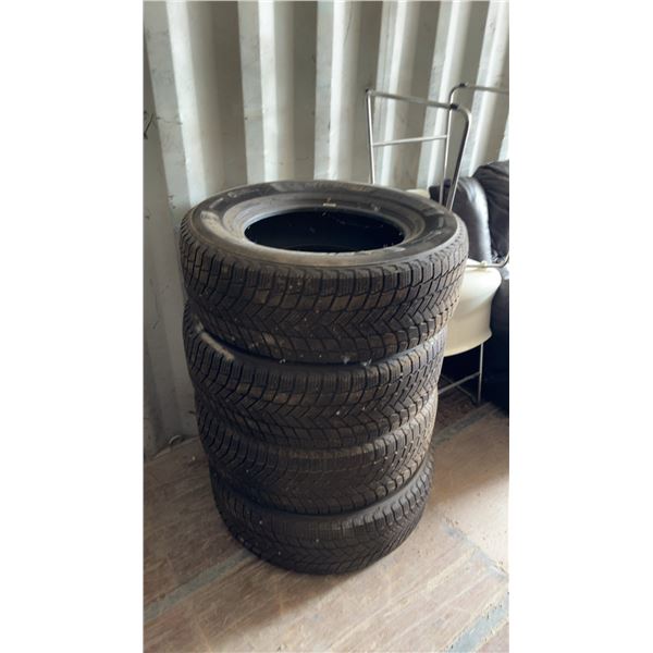 Michelin Latitude X-Ice Snow SUV Studless Tires, 275/65 R18 116T, Set of 4