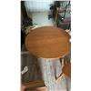 Image 2 : Round Dining Table with Leaf and Two Spindle Back Chairs