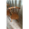Image 5 : Round Dining Table with Leaf and Two Spindle Back Chairs