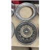 Image 5 : Assorted Hubcaps: Oldsmobile, Chevrolet, and Other Brands, 12 Pieces