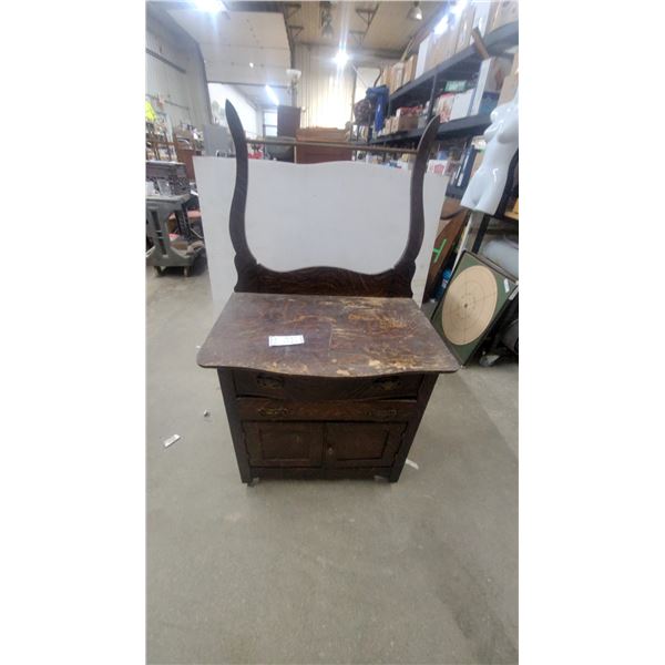 Antique Quarter-Sawn Oak Washstand with Two Drawers and Lower Cabinet