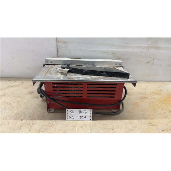 Wet Tile Saw with 750W, 120V, 60Hz, 3400 RPM, 180mm Wheel, and Accessories