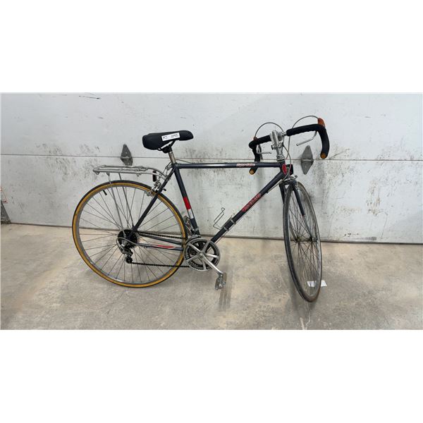 Venture Rapido Road Bike, Rear Rack, Water Bottle Cage