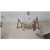 Image 3 : Antique Cast Iron Singer Treadle Sewing Machine Base with Flywheel and Foot Pedal