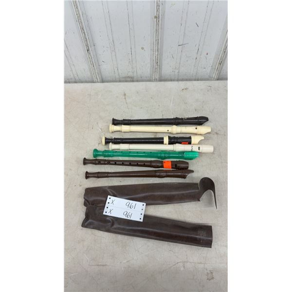 Set of 7 Recorders with 2 Brown Carrying Cases