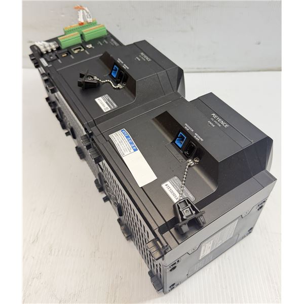 Keyence #CL-3000 w/ (2) #CL-P070N