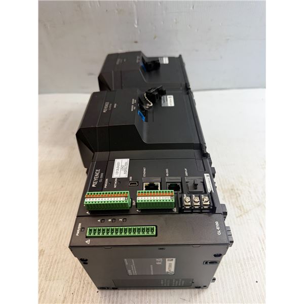 Keyence #CL-3000 w/ (2) #CL-P070N