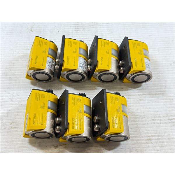 Lot of (7) Keyence #GS-853P