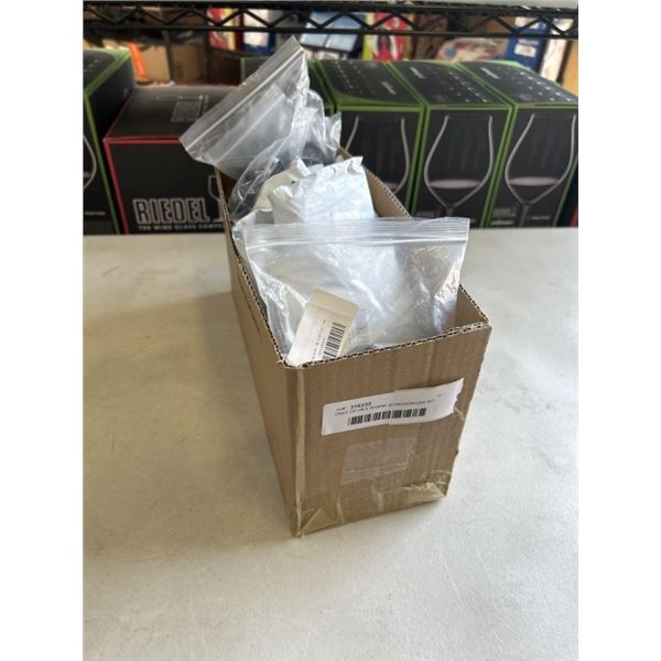 TRAY OF HEX SHANK SCREWDRIVER BIT HOLDERS WITH CARABINER